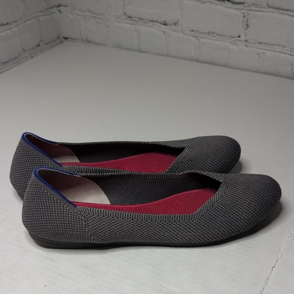 Rothys Round Toe Flat In Charcoal Grey